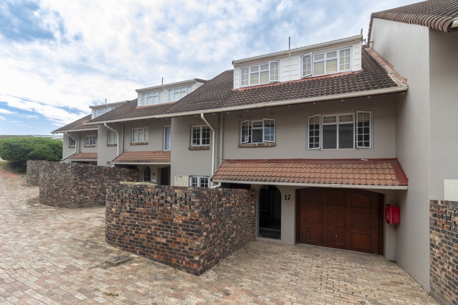 3 Bedroom Property for Sale in West Beach Eastern Cape